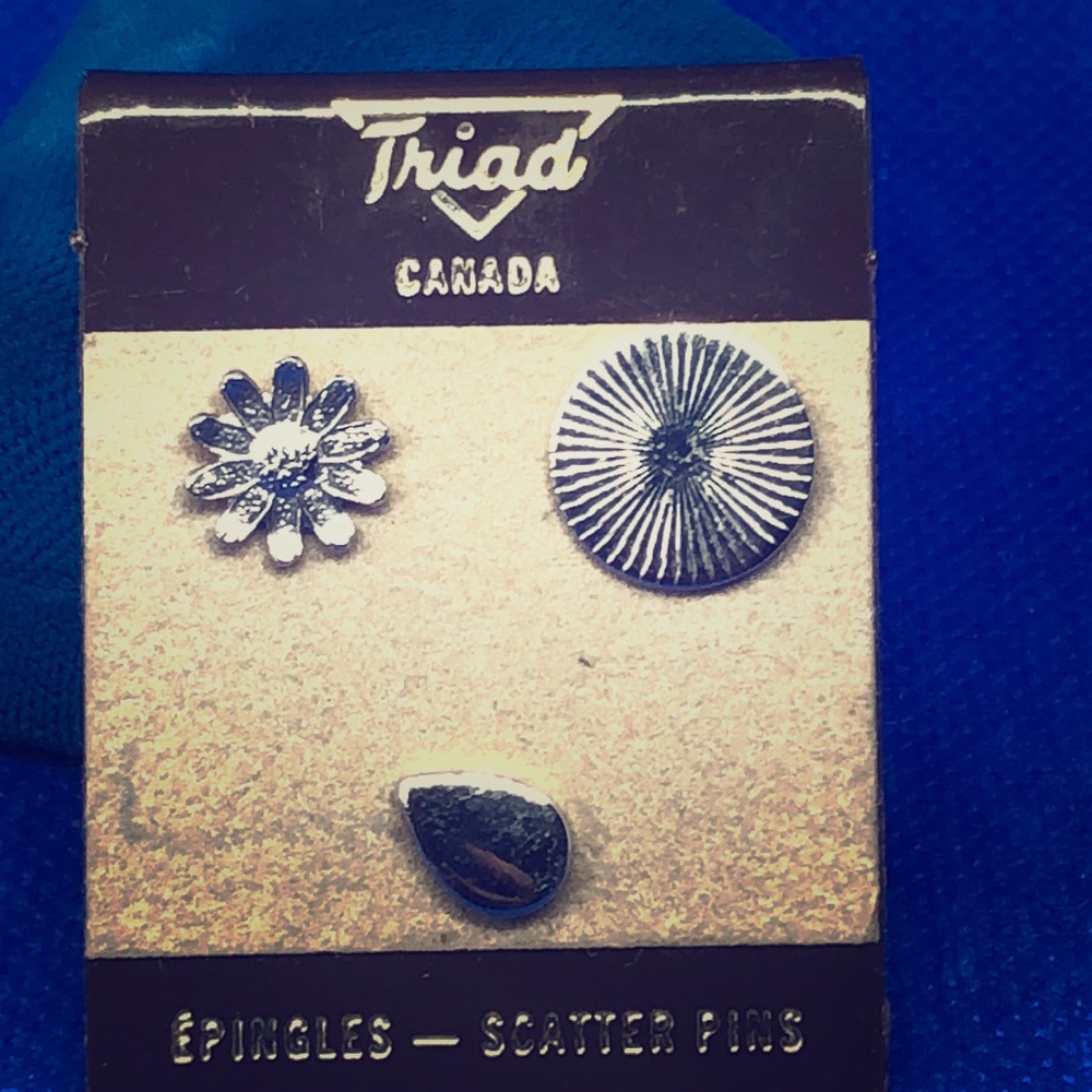 🌞🩸🌸Vintage Triad Canada Scatter Pins